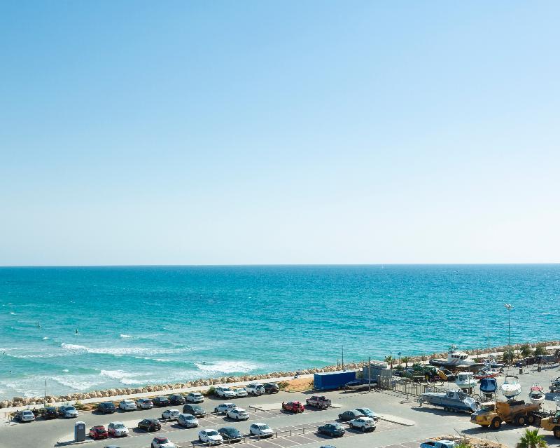 Aparthotel Okeanos On The Beach Herzliya Ngoại thất bức ảnh