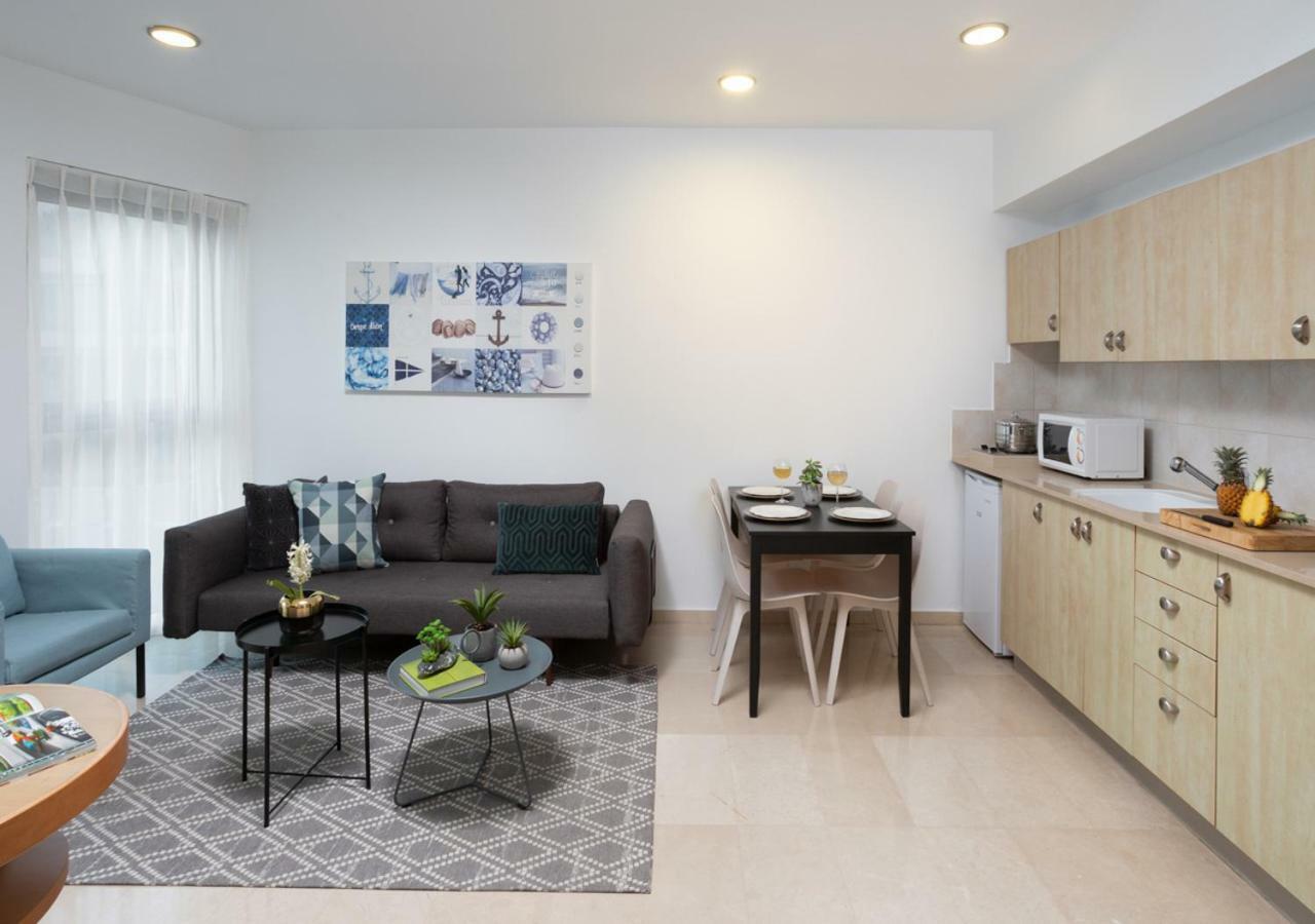 Aparthotel Okeanos On The Beach Herzliya Ngoại thất bức ảnh