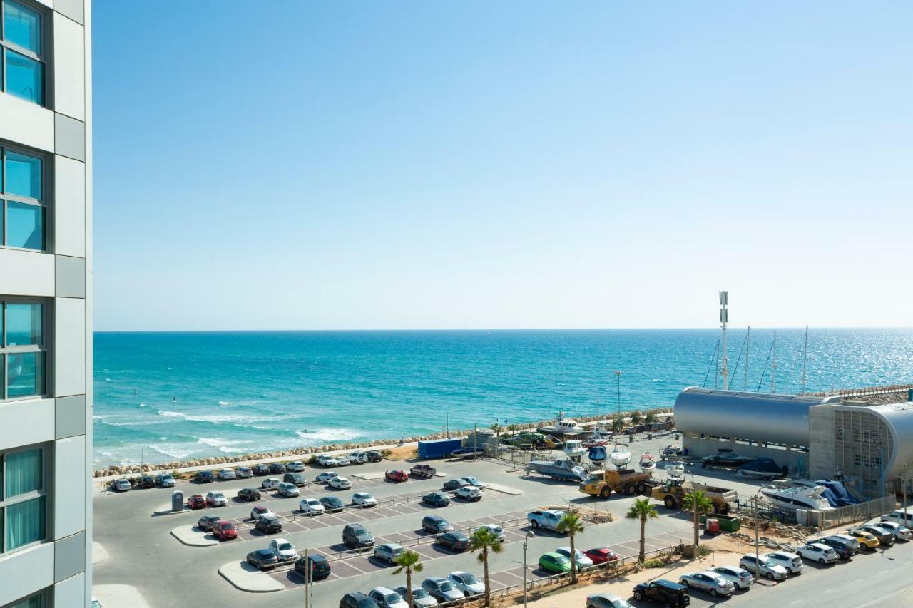 Aparthotel Okeanos On The Beach Herzliya Ngoại thất bức ảnh